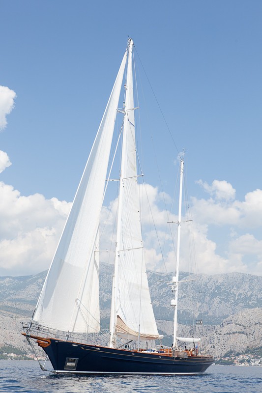 The 35m Yacht LAURAN