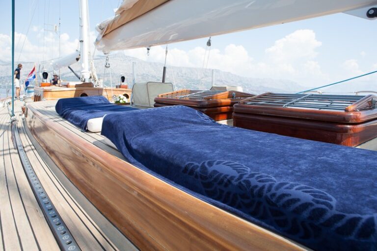 The 35m Yacht LAURAN