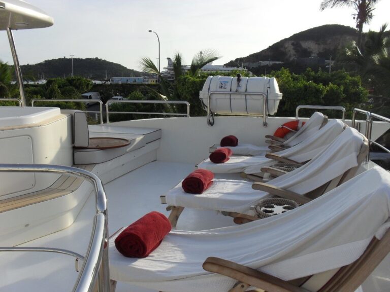 The 35m Yacht LUCKY