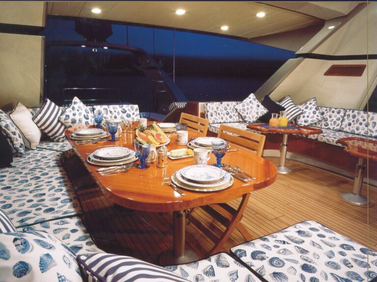 The 35m Yacht MANUTARA