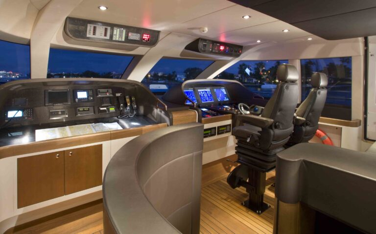 The 35m Yacht MOON GODDESS