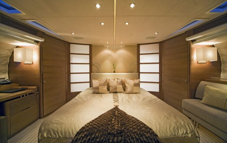 The 35m Yacht MOON GODDESS