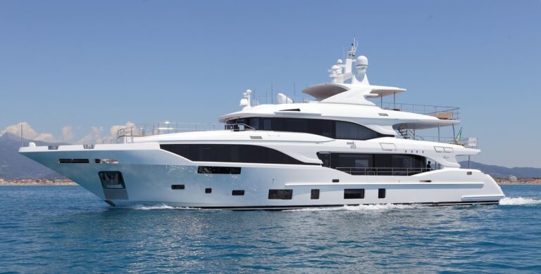 The 35m Yacht OLI