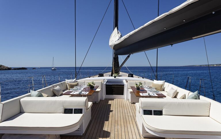 The 35m Yacht SHAMANNA