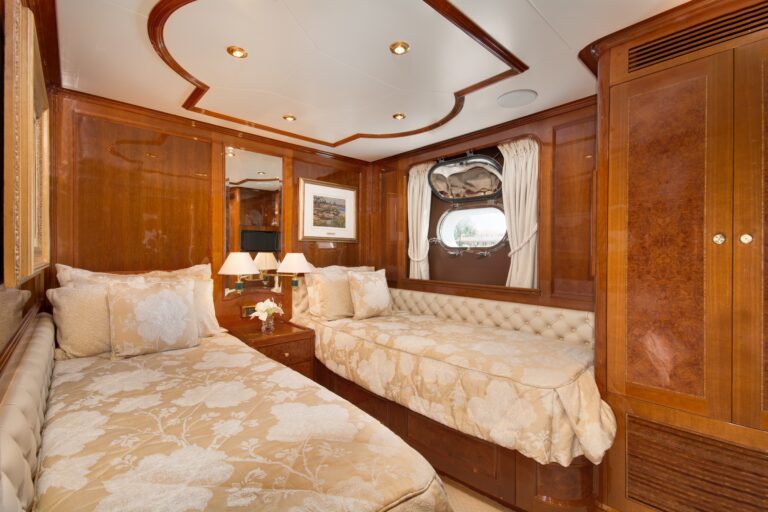 The 35m Yacht SIETE