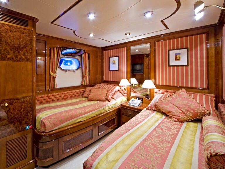 The 35m Yacht STELLA FIERA
