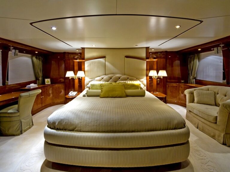 The 35m Yacht STELLA FIERA