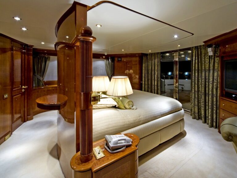 The 35m Yacht STELLA FIERA