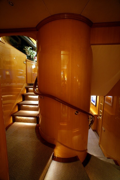 The 35m Yacht TENACIOUS