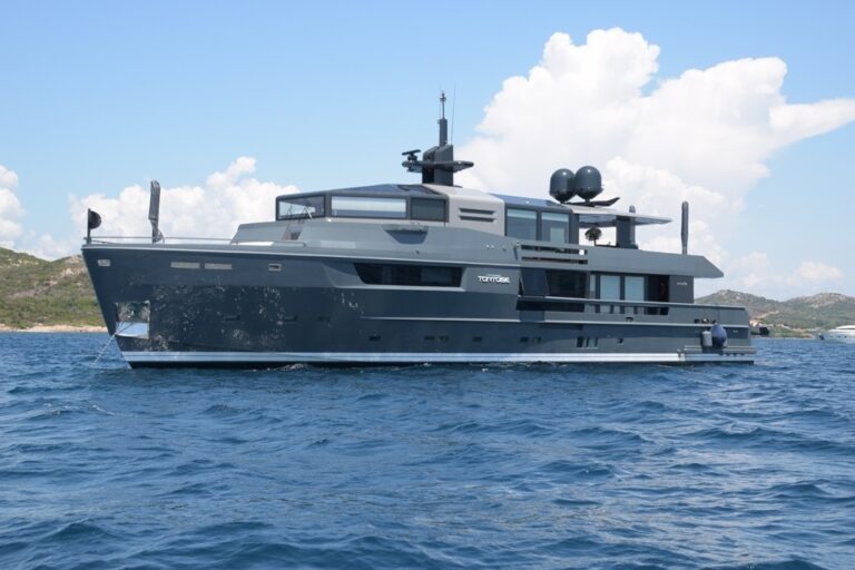 The 35m Yacht TORTOISE