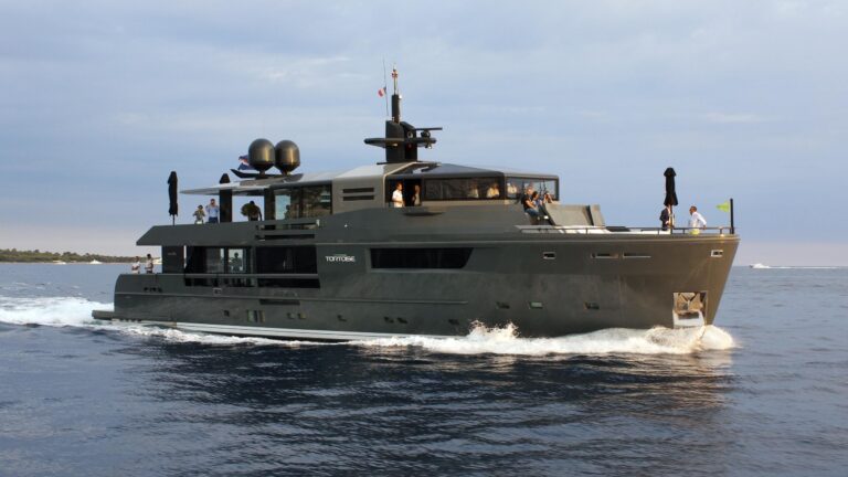 The 35m Yacht TORTOISE