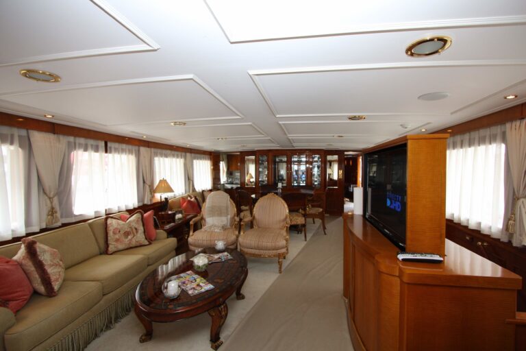 The 35m Yacht UTOPIA II