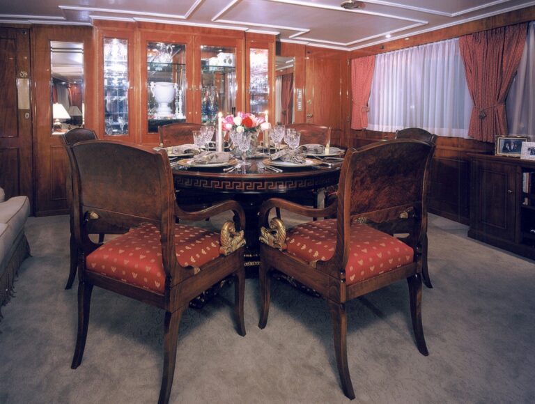 The 35m Yacht UTOPIA II
