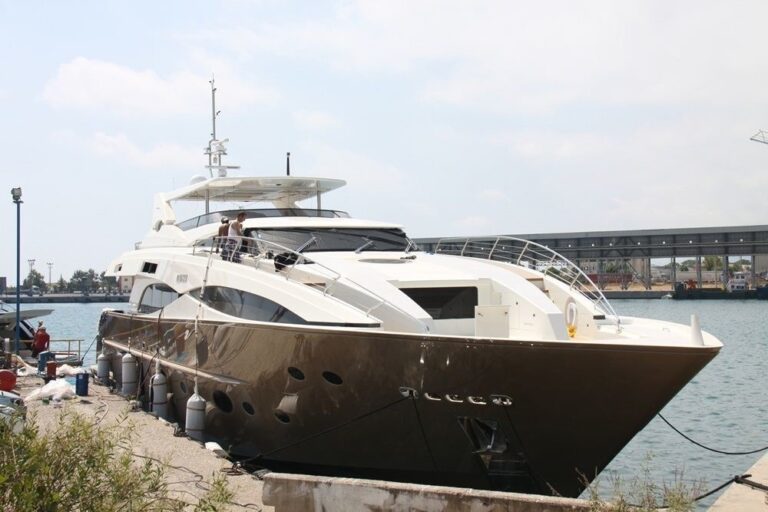 The 36m Yacht ALIYONI