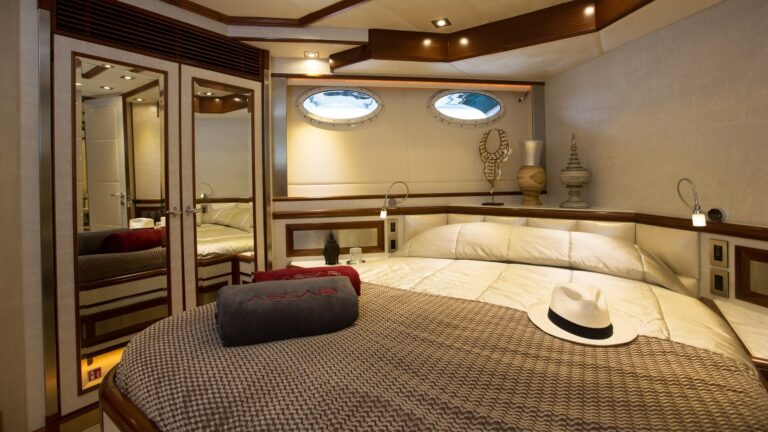 The 36m Yacht ASCARI