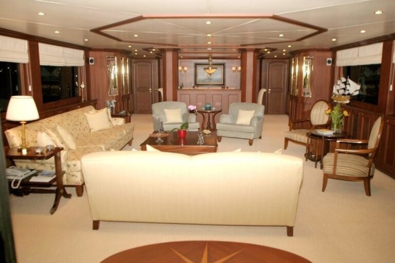 The 36m Yacht AZURE SKY