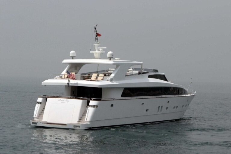 The 36m Yacht AZURE SKY