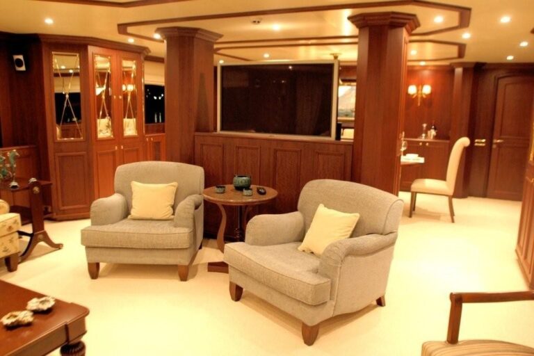 The 36m Yacht AZURE SKY