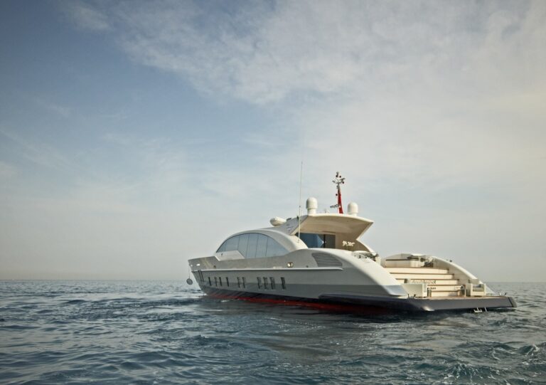 The 36m Yacht DOUBLE SHOT