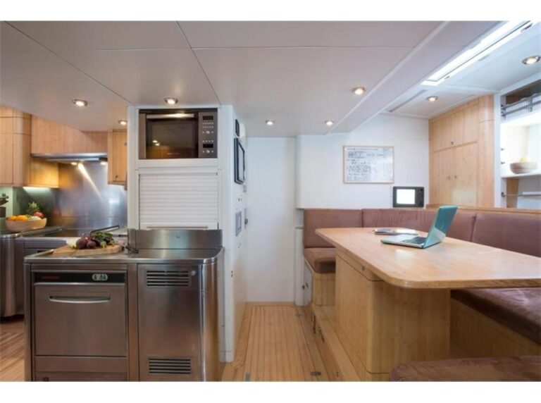 The 36m Yacht HAMILTON II