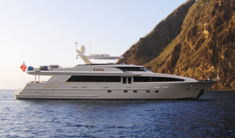 Premier Overview On Board Yacht JOAN'S ARK