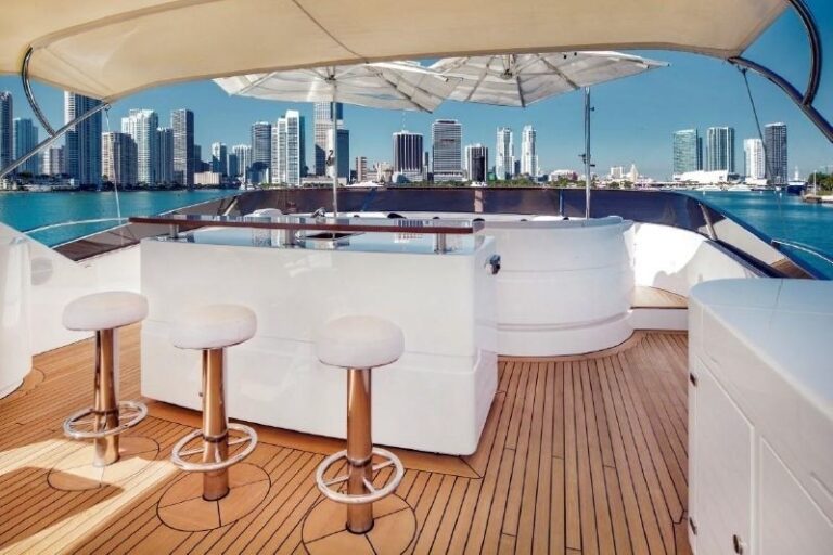 The 36m Yacht +LEJOS