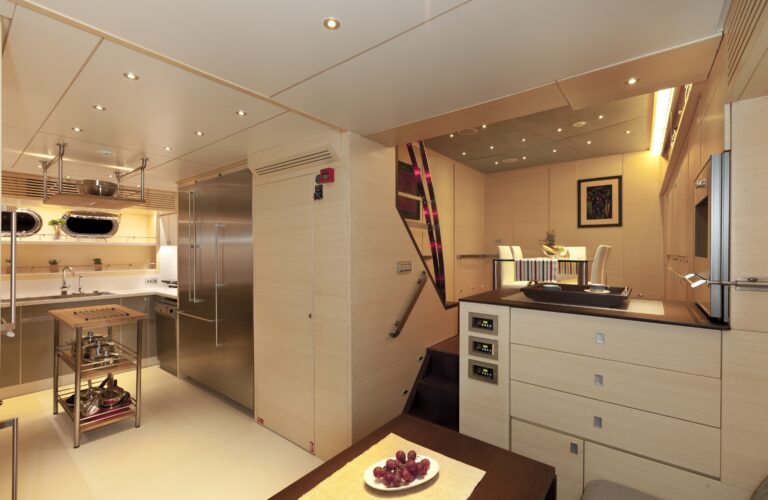 The 36m Yacht MERLIN