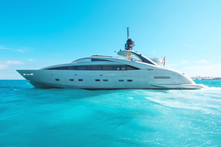 The 36m Yacht MIDNIGHT SUN