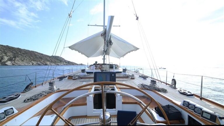 The 36m Yacht ONE LILO