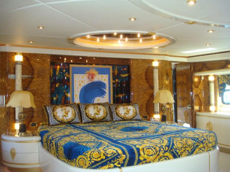 The 36m Yacht OPUS II