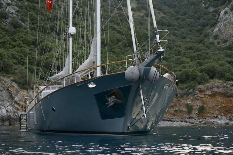 The 36m Yacht SILVER MOON