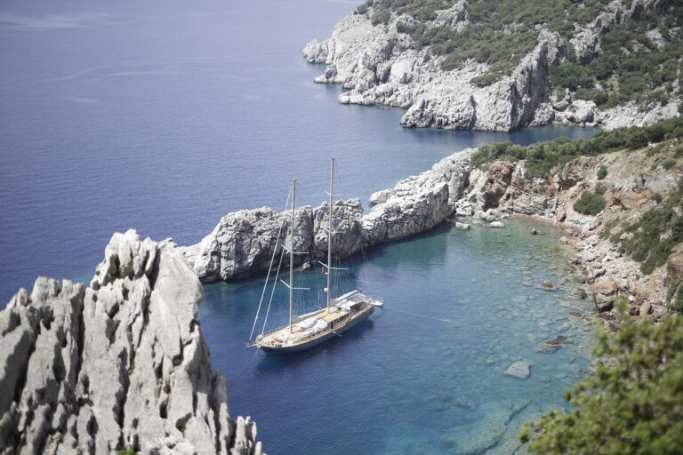 The 36m Yacht SILVER MOON
