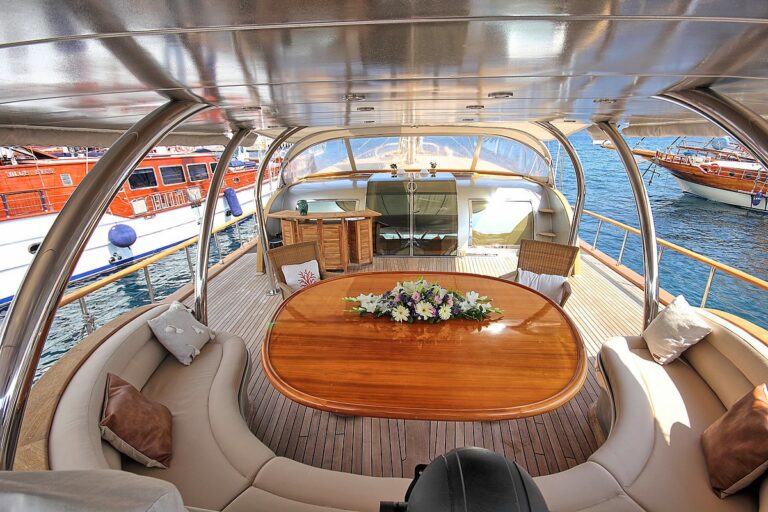 The 36m Yacht SILVER MOON