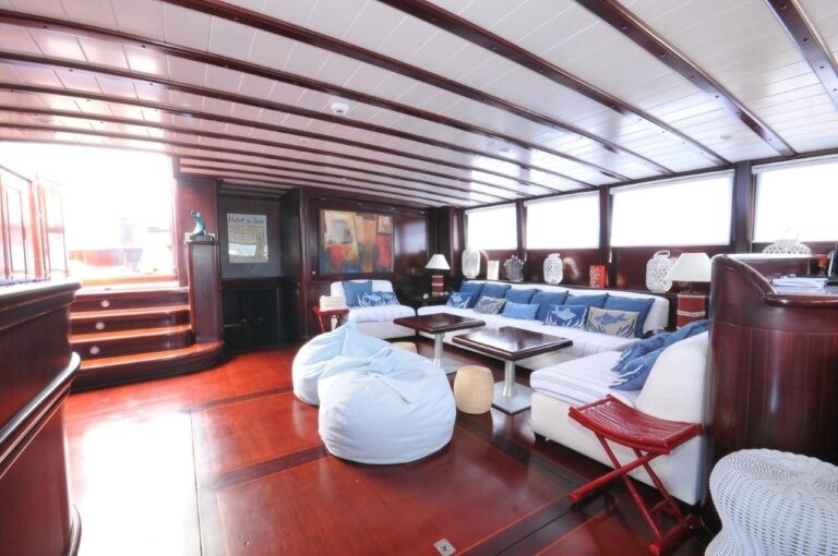 The 36m Yacht SMILE