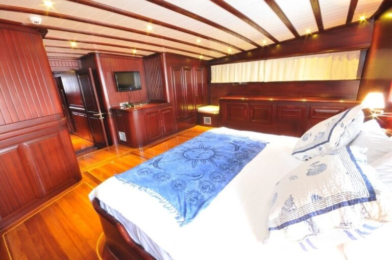 The 36m Yacht SMILE