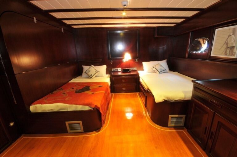 The 36m Yacht SMILE