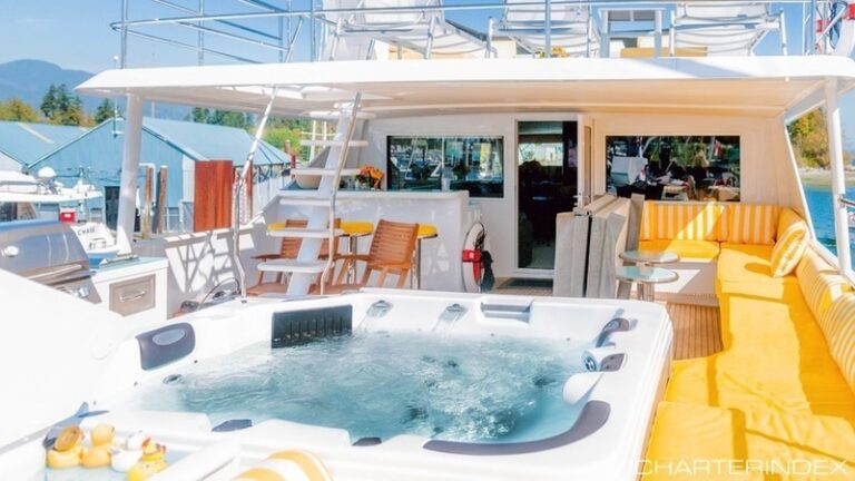 The 36m Yacht SOVEREIGN LADY