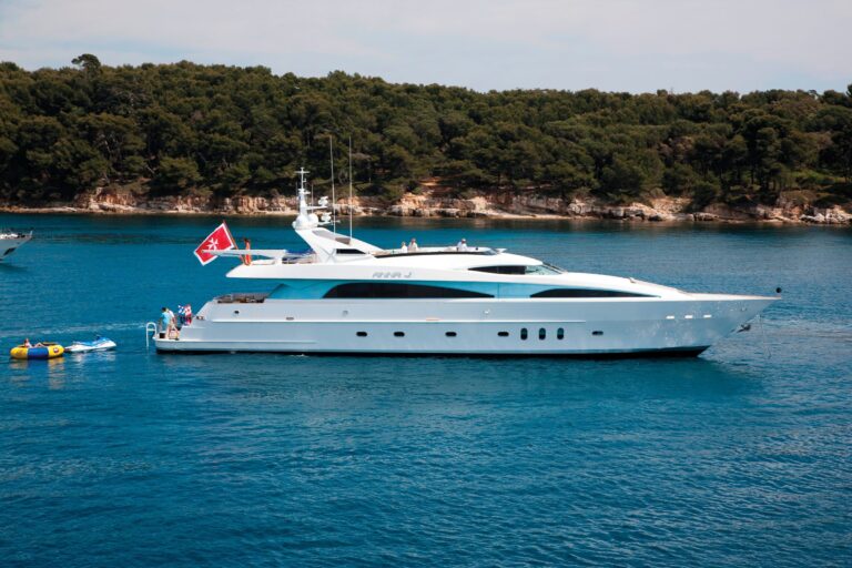 Premier Overview On Board Yacht STREGA