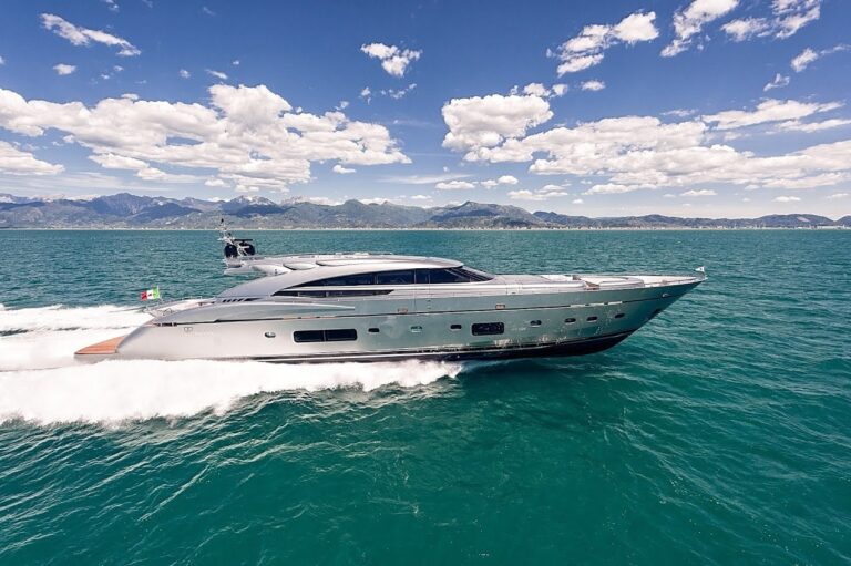 The 36m Yacht SWIFT