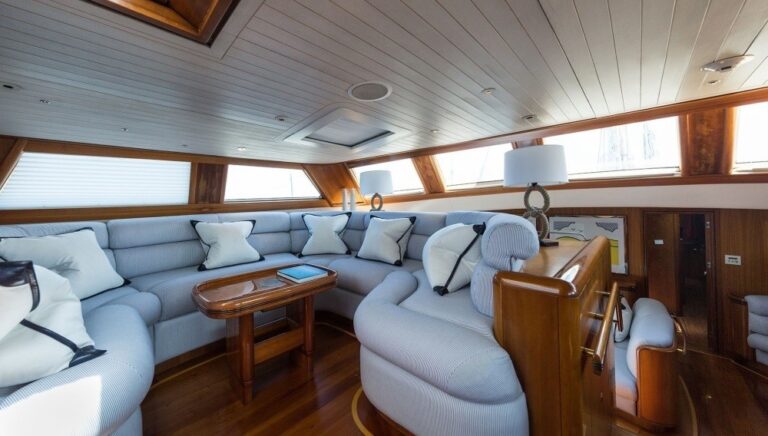 The 36m Yacht YANNEKE TOO