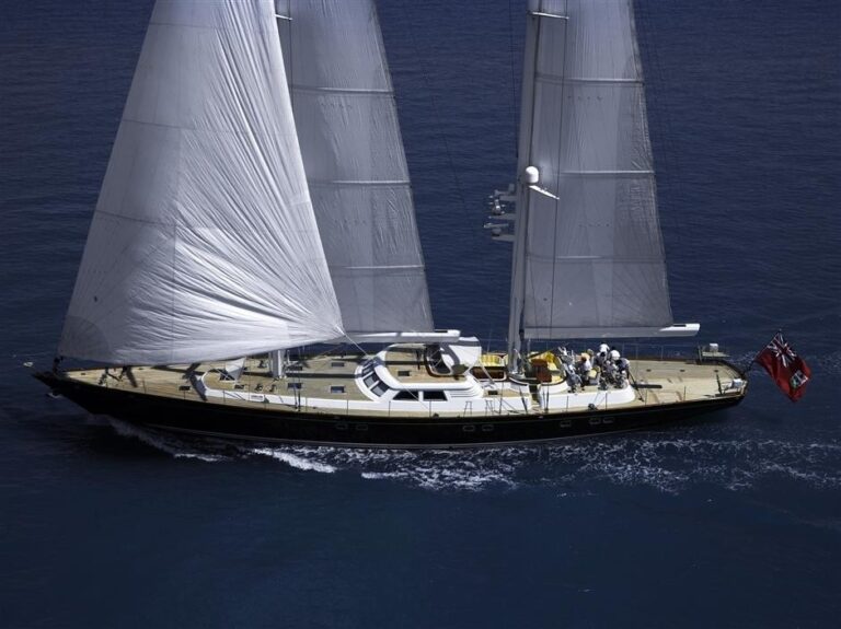 The 36m Yacht YANNEKE TOO