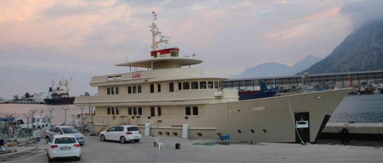 36m superyacht LOLA by Peer Gynt Yachts-001