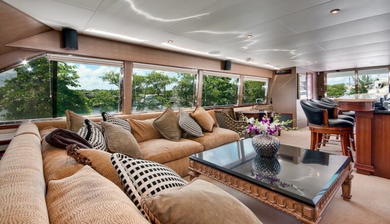 Profile: Yacht ANDIAMO's Saloon Pictured