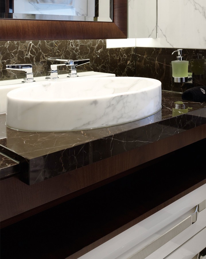 Close Up: Yacht AURELIA's Bath Captured