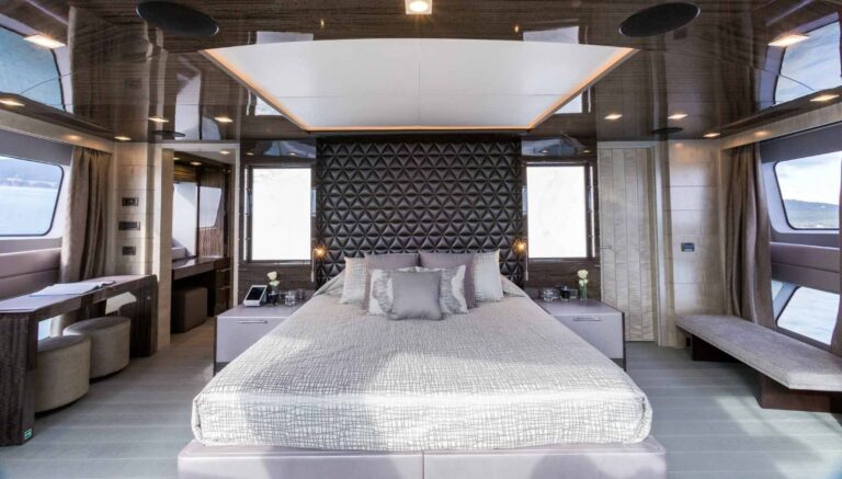 The 37m Yacht EDESIA - Master cabin on the main deck