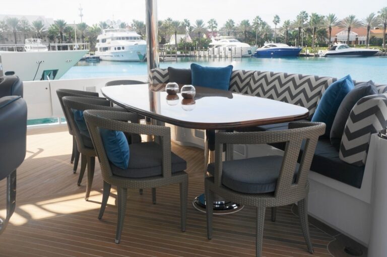 The 37m Yacht FINISH LINE