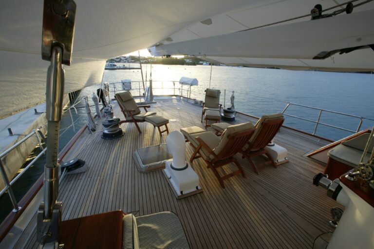 The 37m Yacht FREEDOM