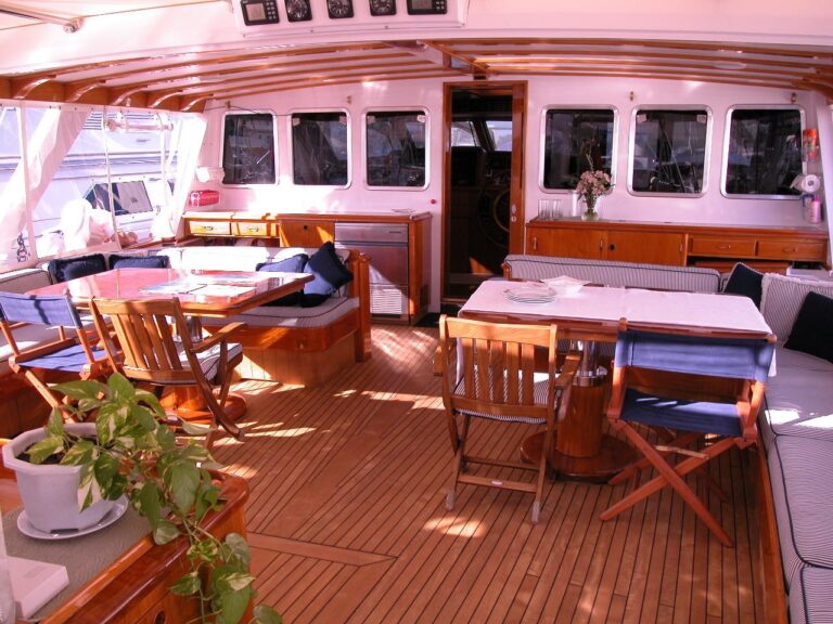 The 37m Yacht FREEDOM