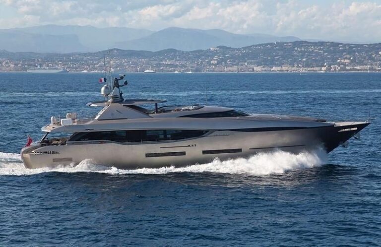 The 37m Yacht FUSION