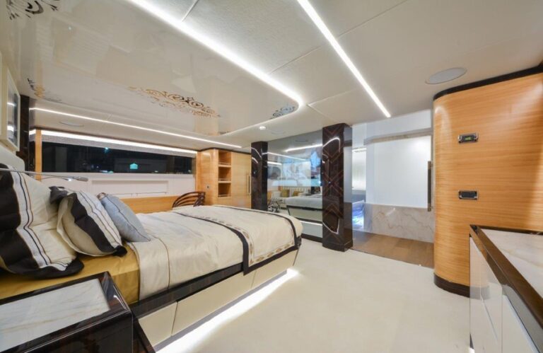 The 37m Yacht GHOST II